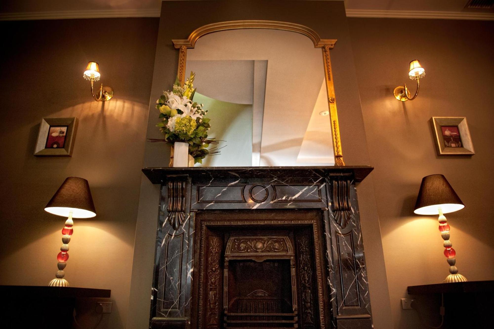 Beau Monde International Hotel Doncaster East Dalaman gambar
