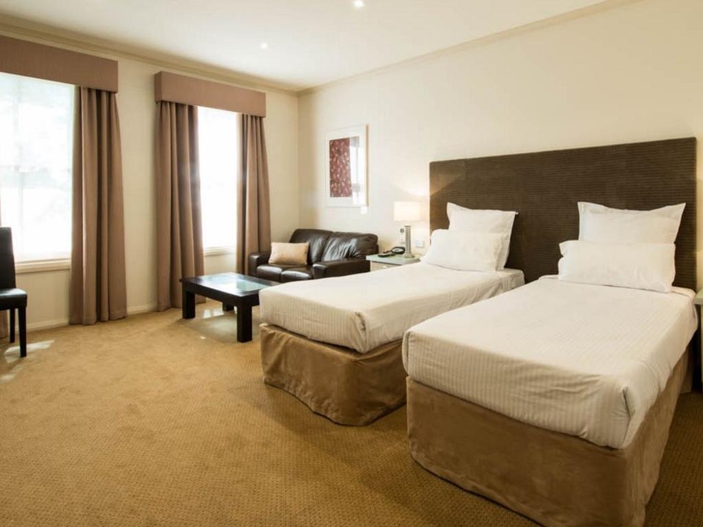 Beau Monde International Hotel Doncaster East Bilik gambar