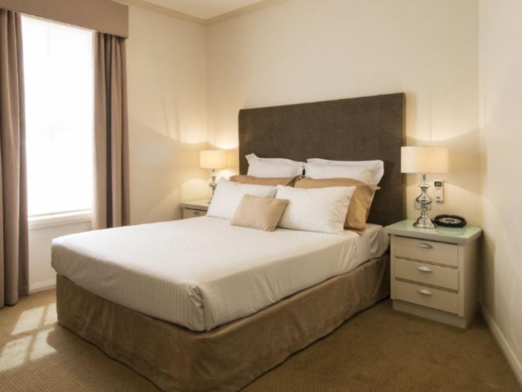 Beau Monde International Hotel Doncaster East Bilik gambar