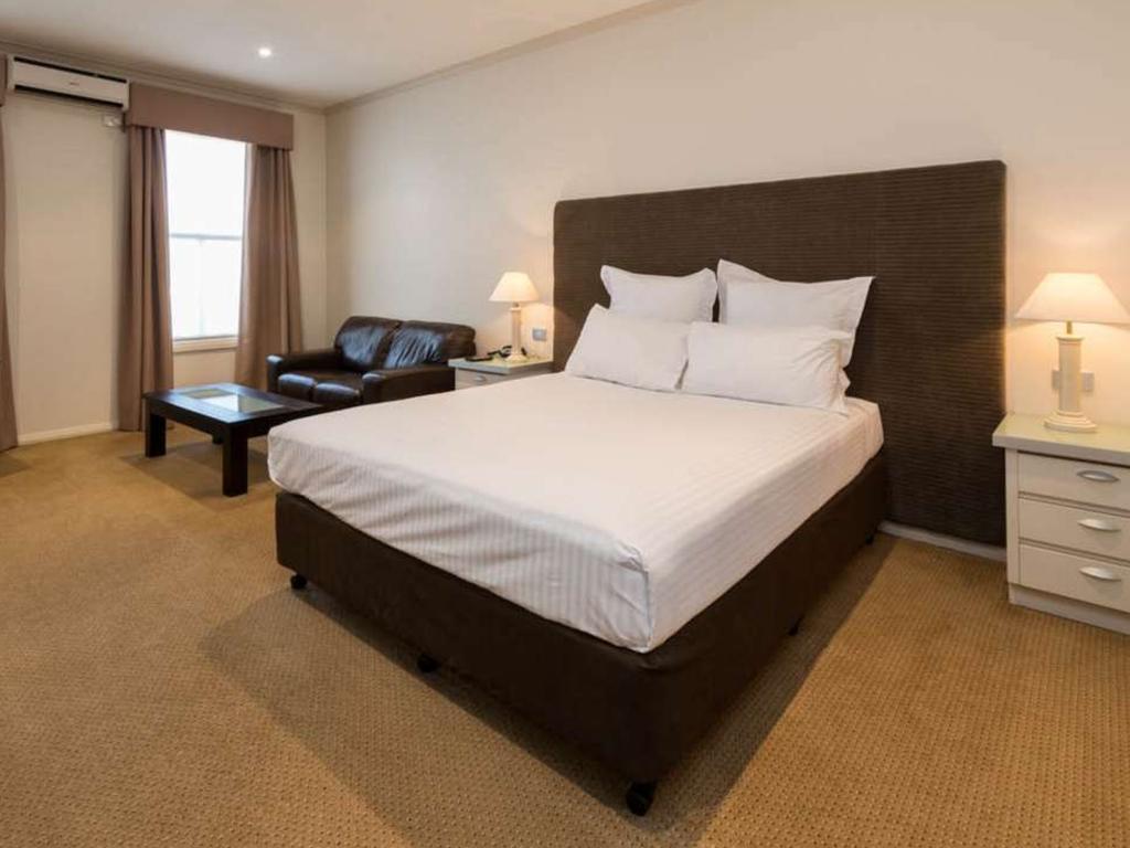 Beau Monde International Hotel Doncaster East Bilik gambar