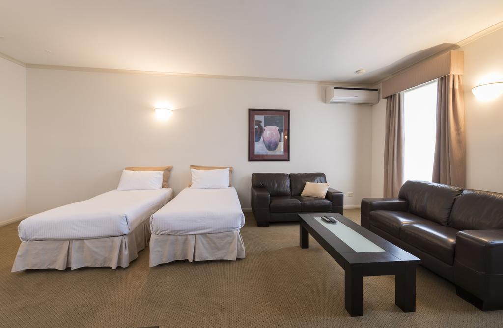 Beau Monde International Hotel Doncaster East Bilik gambar